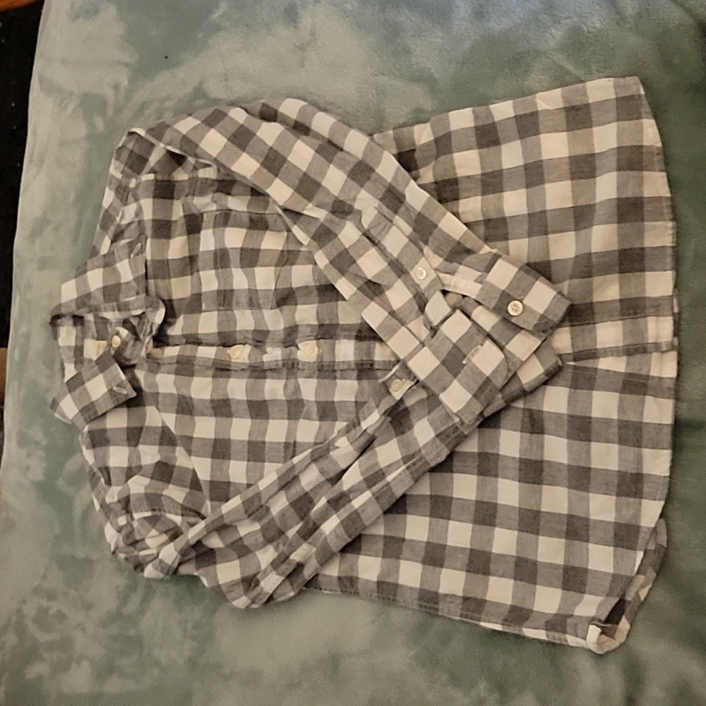 JCrew boys button down shirt. Sz 10. Pet/Smoke free home